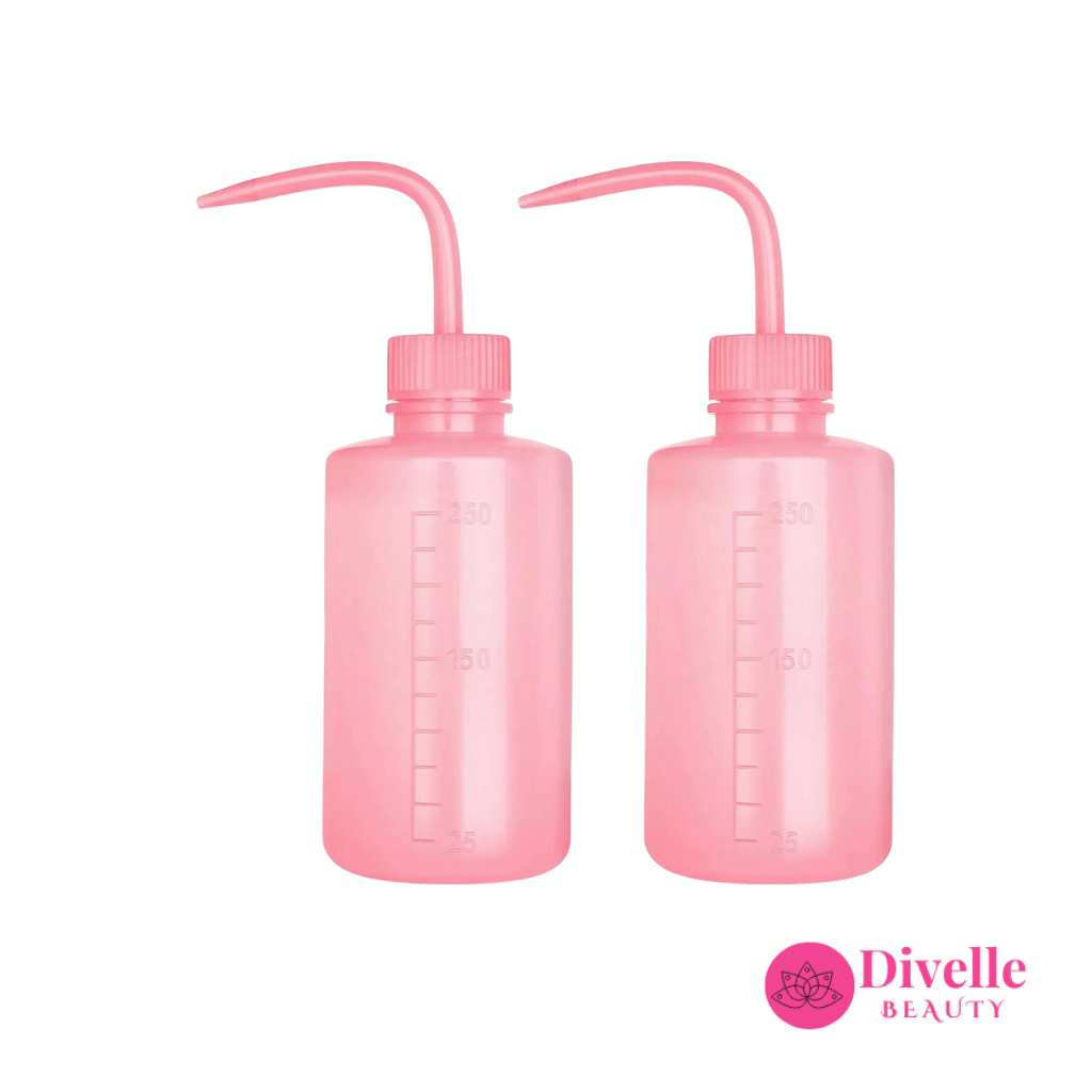 Squeeze Wash Bottle 1pc - Divelle Beauty