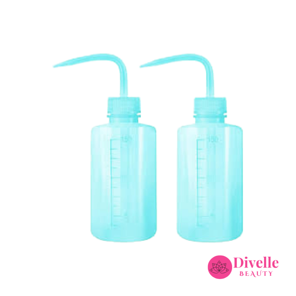 Squeeze Wash Bottle 1pc - Divelle Beauty